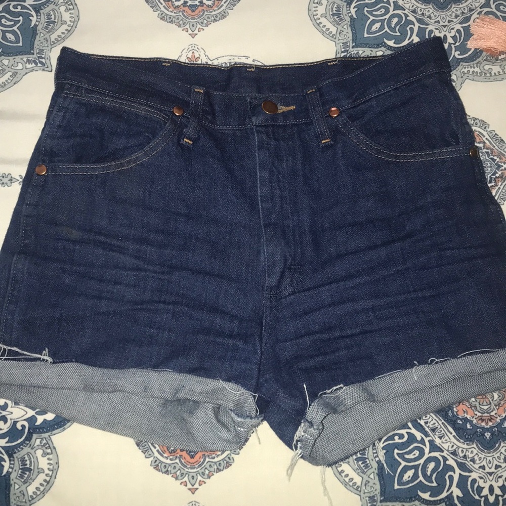 High-waisted Wrangler Cut Off Shorts